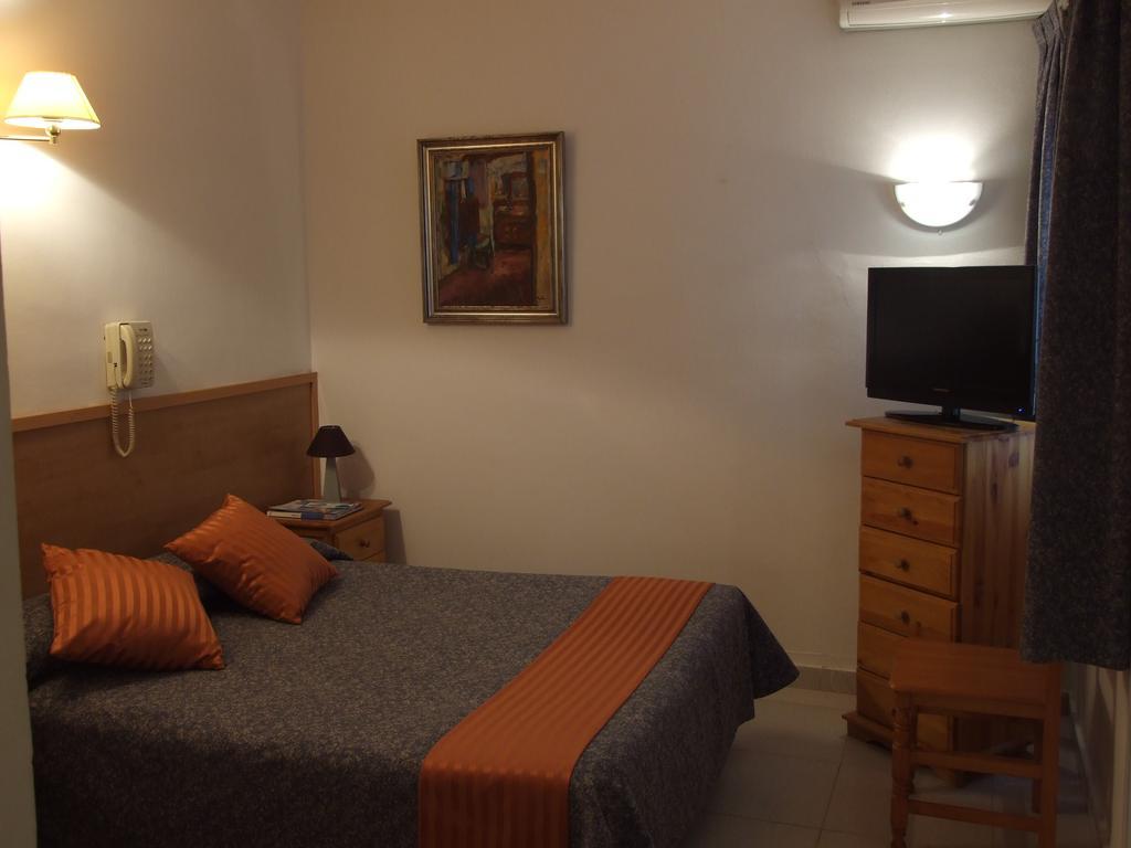 Hotel Montserrat シッチェス エクステリア 写真