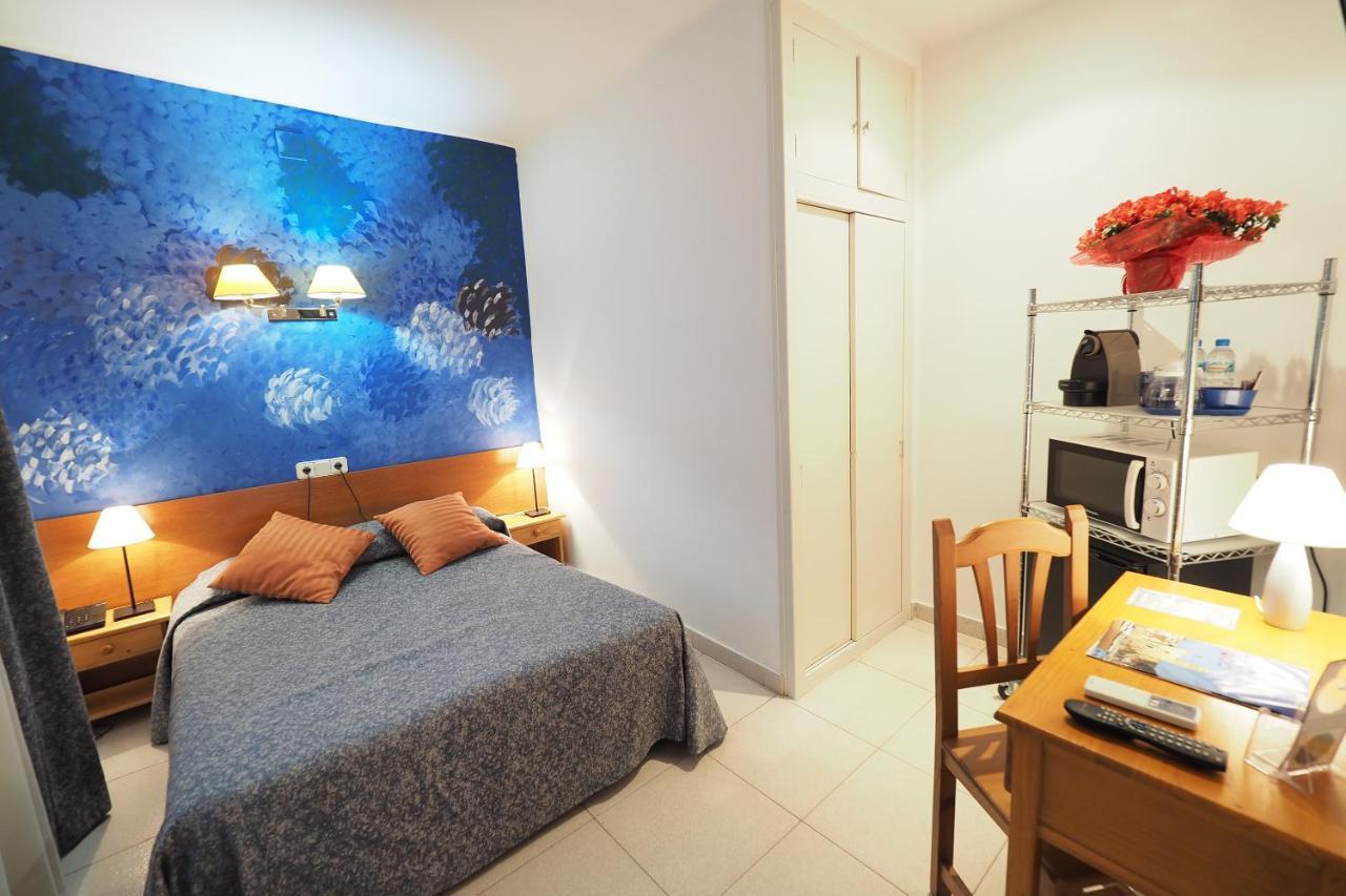 Hotel Montserrat シッチェス エクステリア 写真