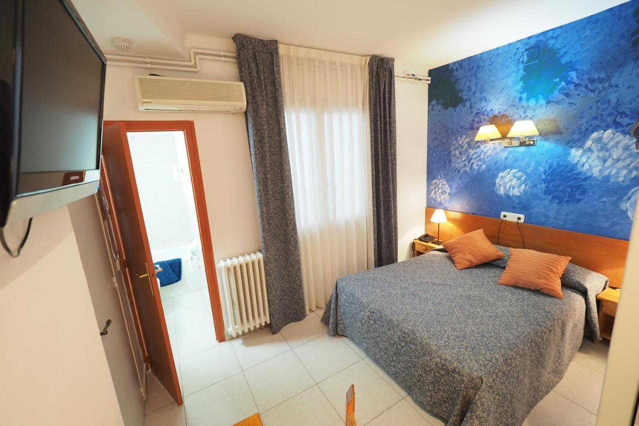 Hotel Montserrat シッチェス エクステリア 写真