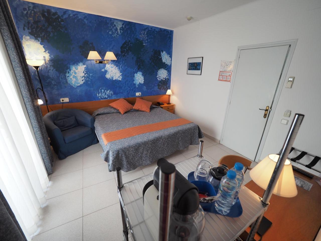 Hotel Montserrat シッチェス エクステリア 写真